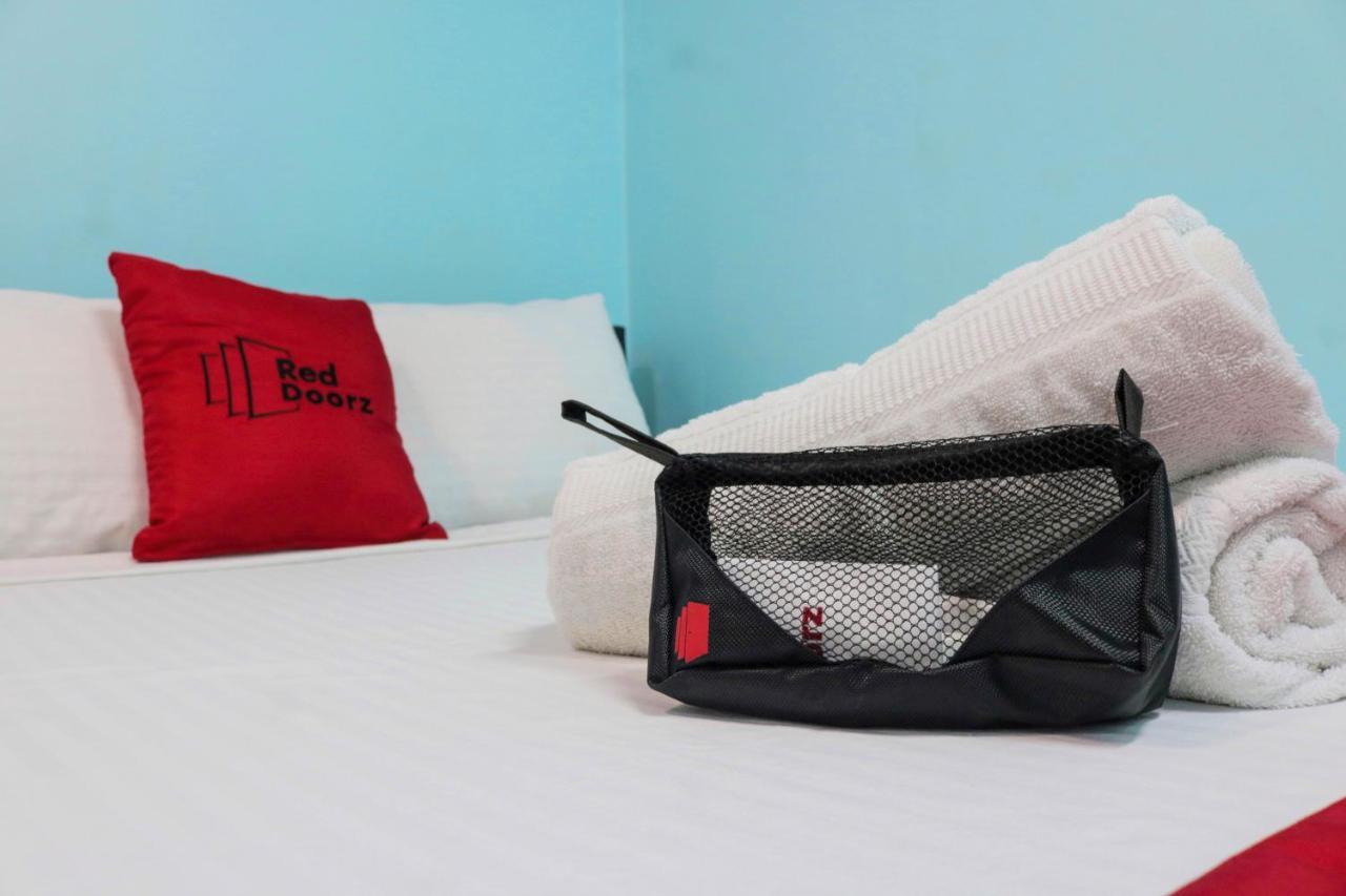 Reddoorz Plus New Era Budget Hotel Mandaue Former Reddoorz Plus Near Uv Mandaue Себу Экстерьер фото